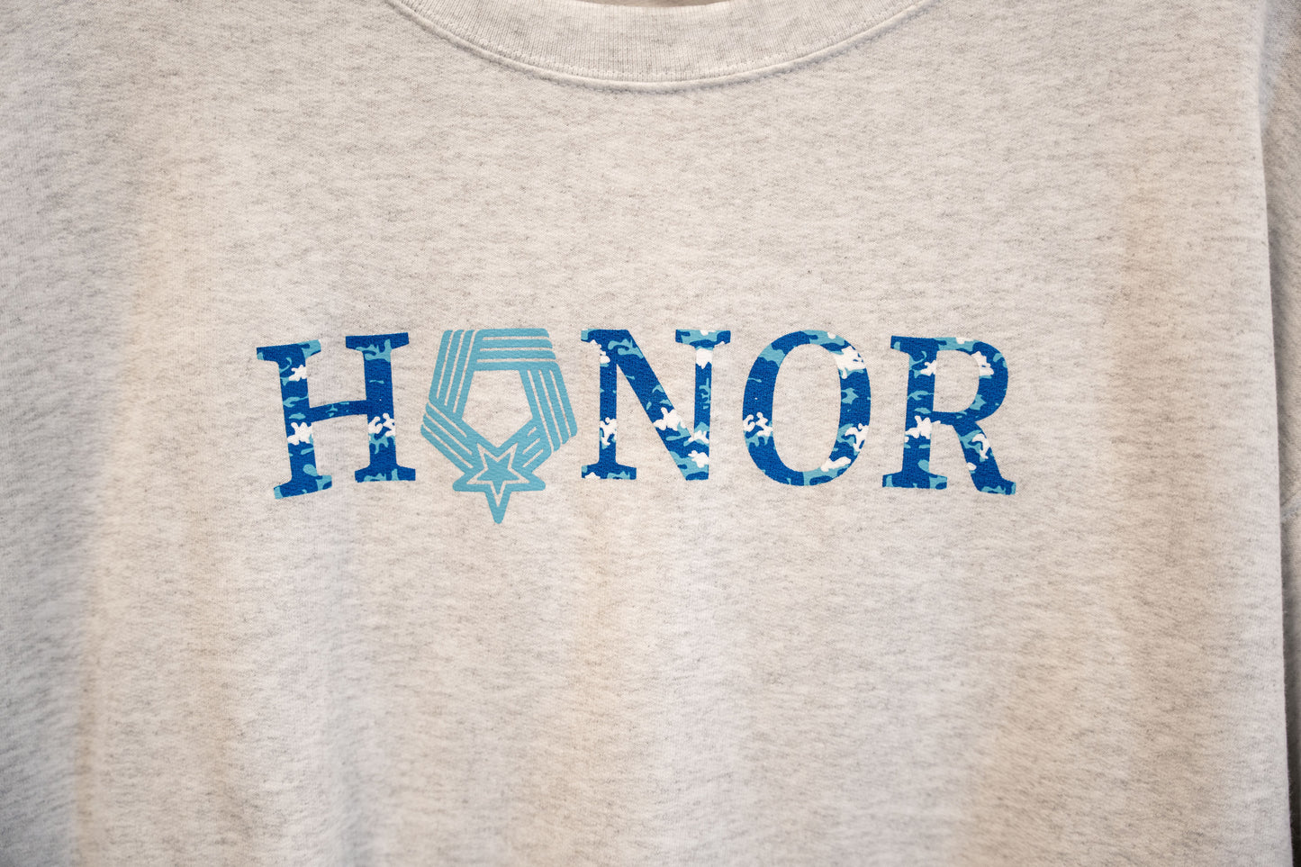National Medal of Honor Museum Honor Crewneck Foundation Sweatshirt – Oatmeal Heather
