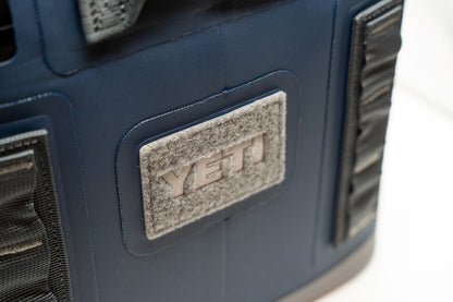 YETI Hopper Flip 8 Soft Cooler – Navy