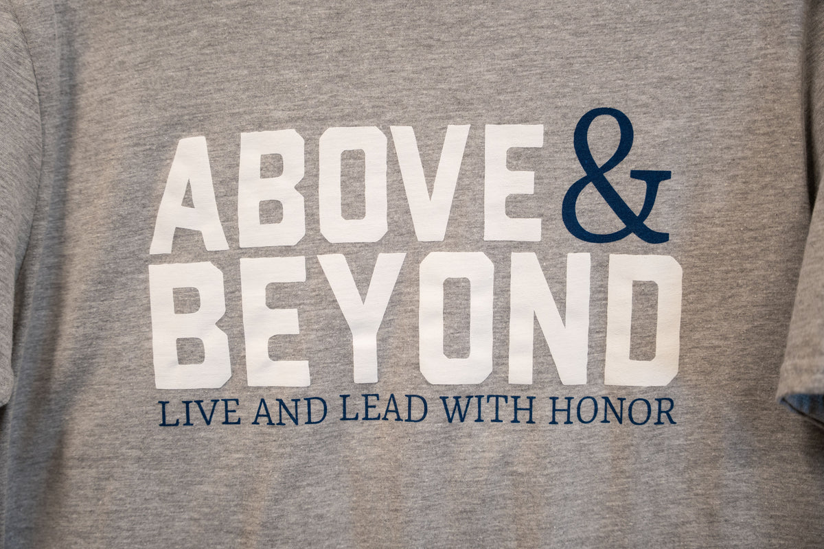 National Medal of Honor Griffin Institute Above & Beyond T-Shirt – Heather Gray