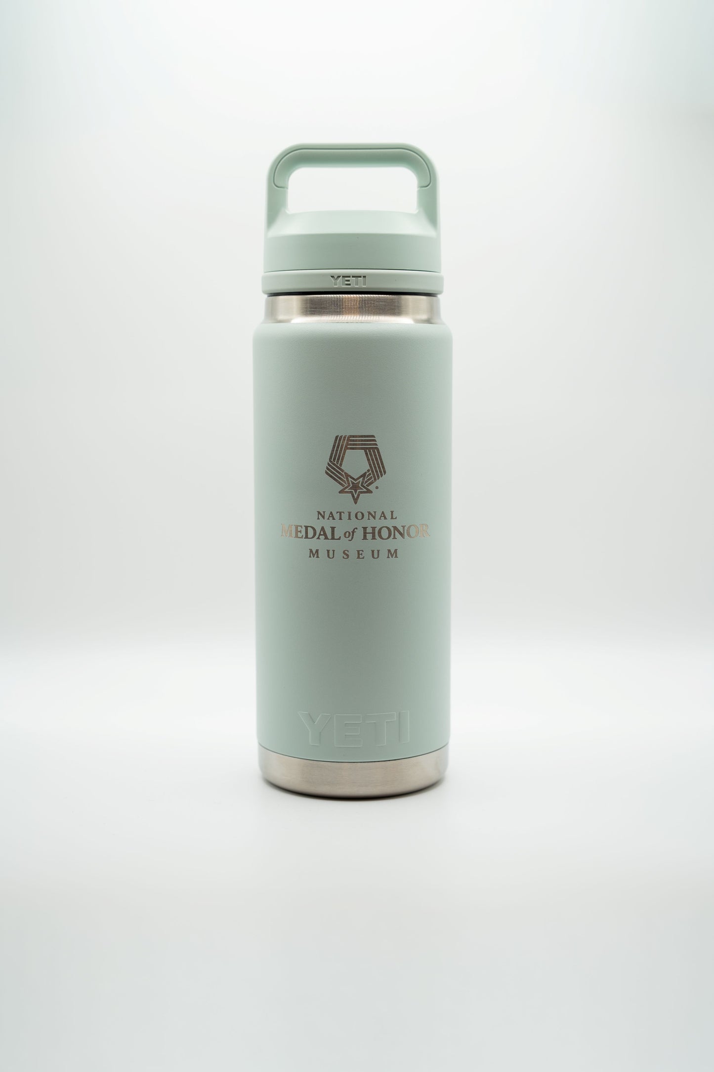YETI Ridgeline Chug Bottle – 26 oz